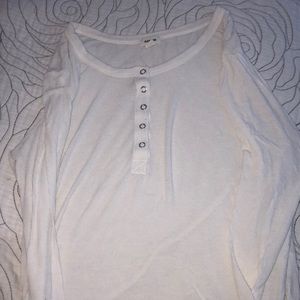 Cute white long sleeves t-shirt